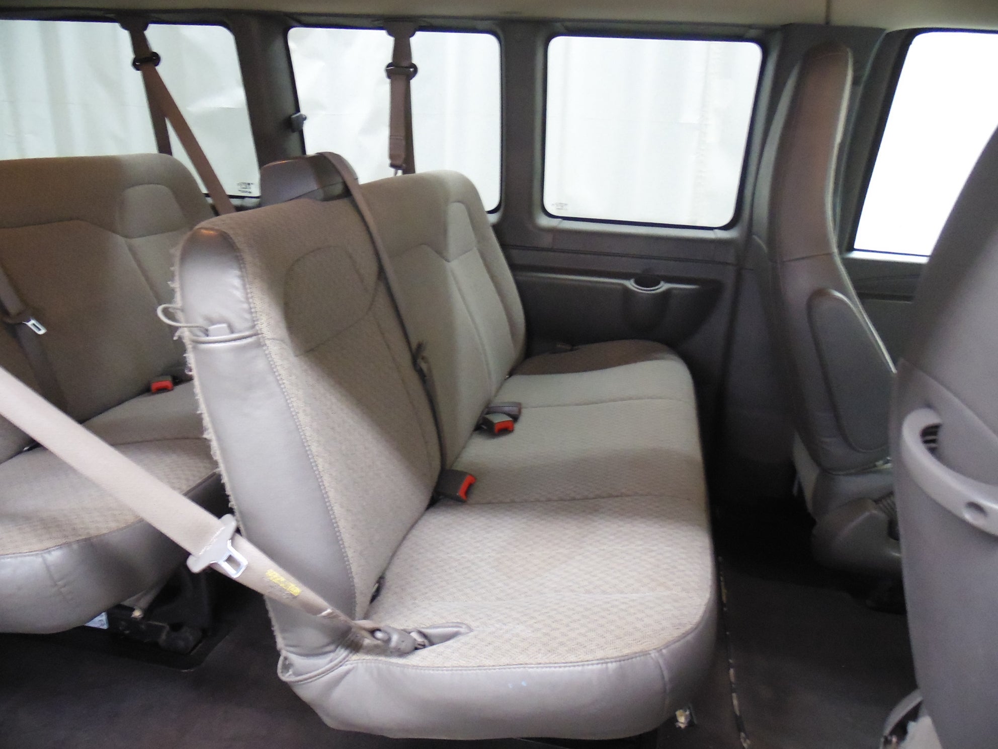 2020 Chevrolet Express Passenger 3500 LT