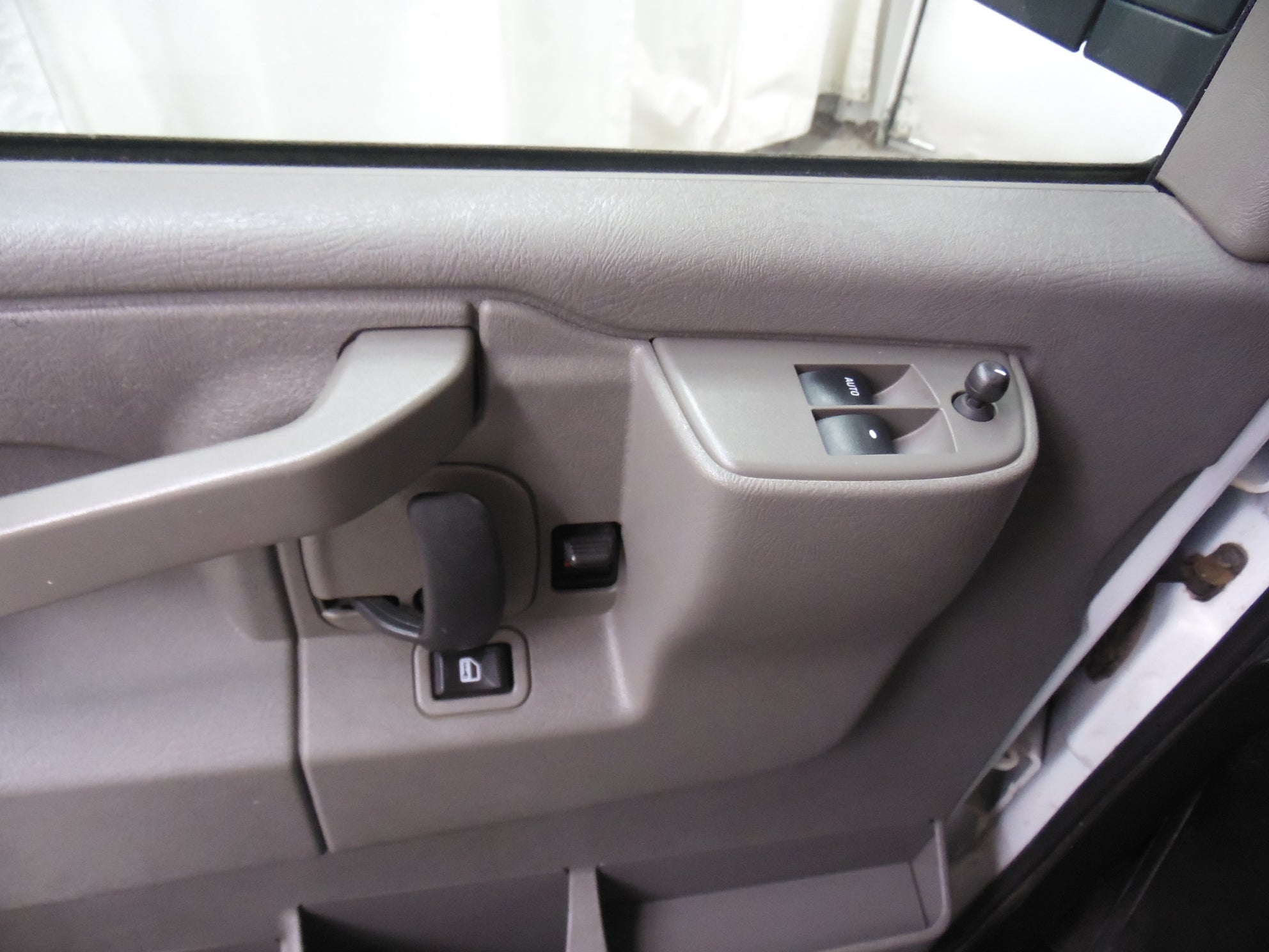 2020 Chevrolet Express Passenger 3500 LT