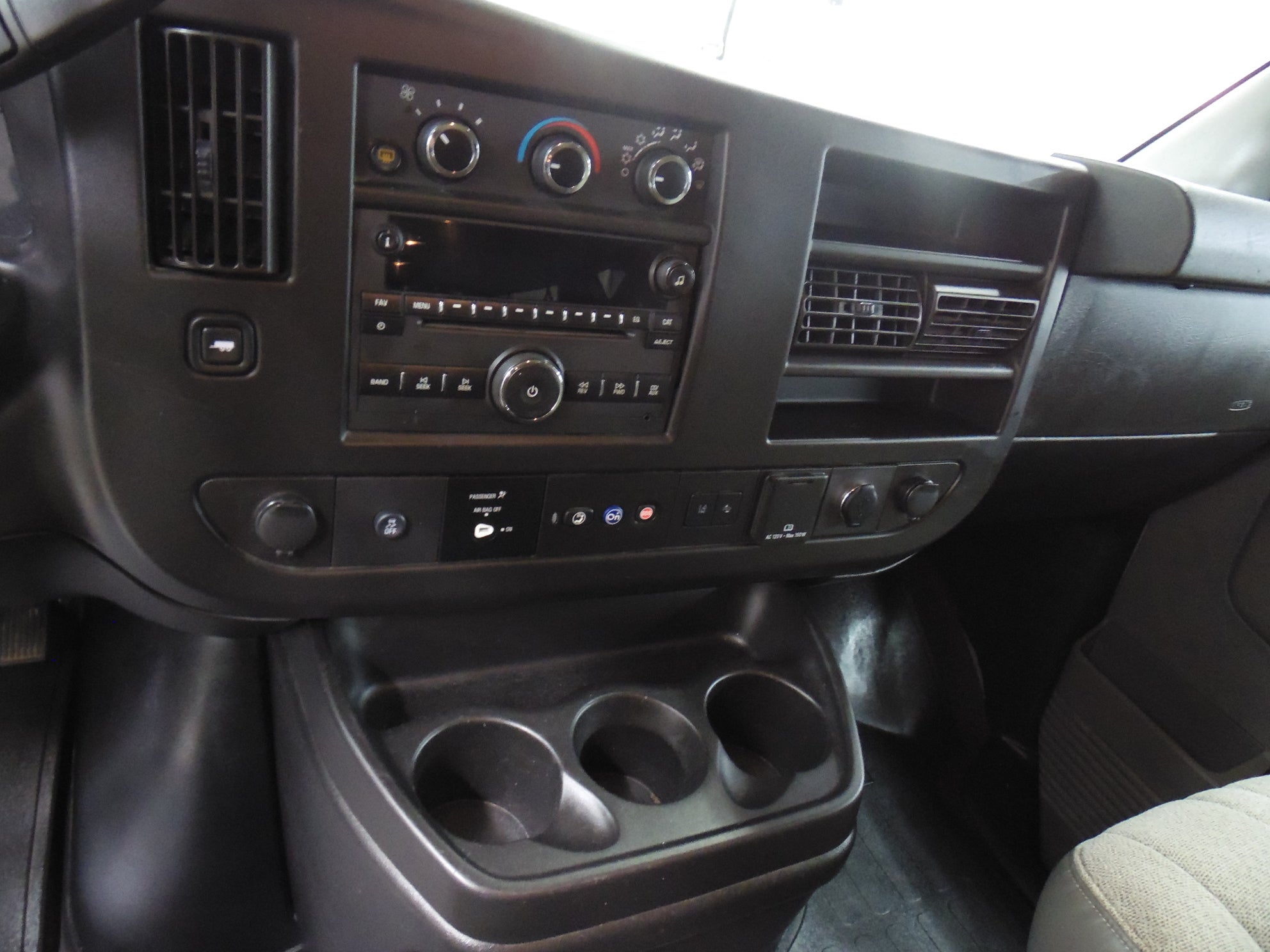 2020 Chevrolet Express Passenger 3500 LT