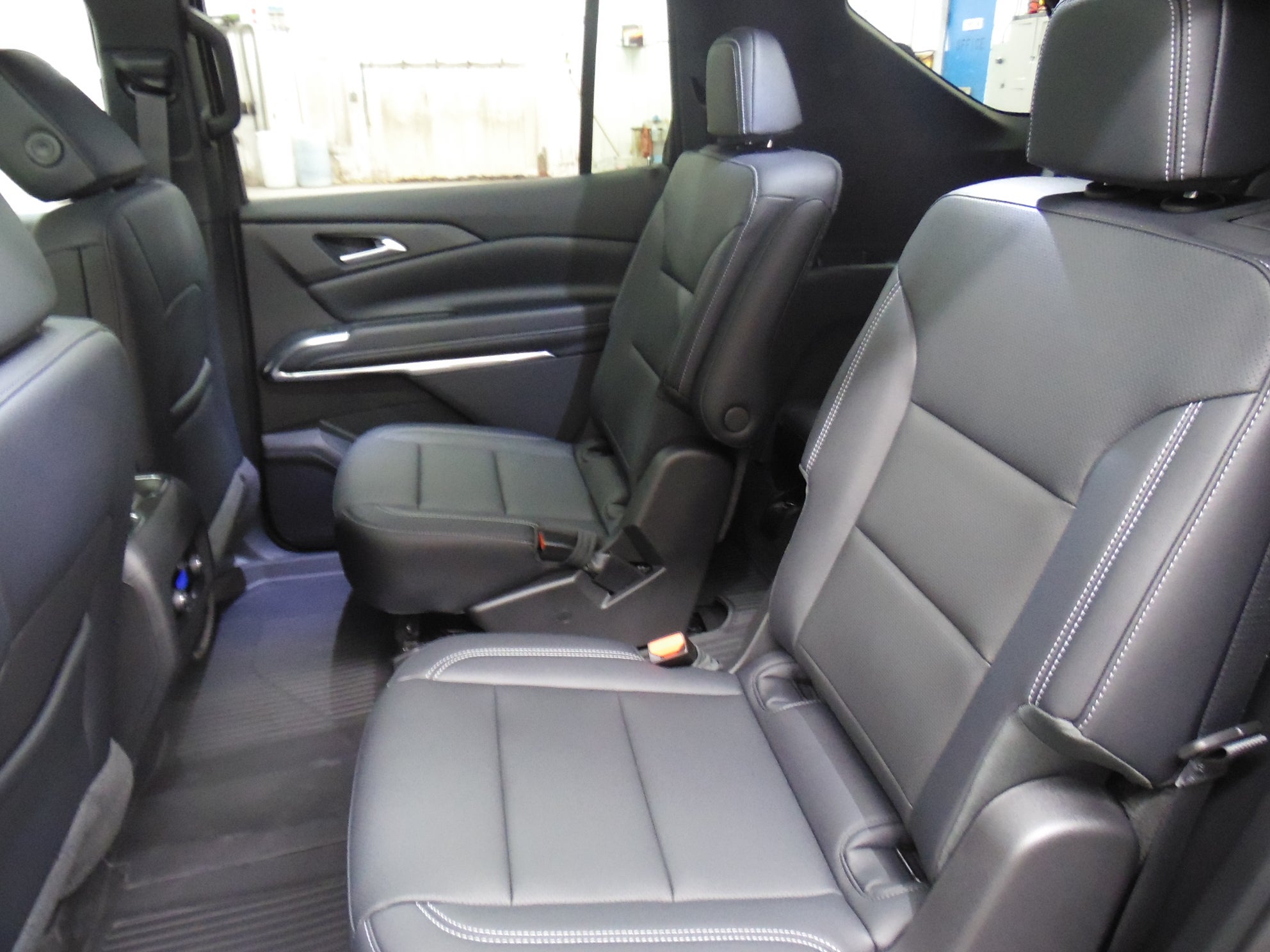 2027 Chevrolet Traverse LT - Photo 13