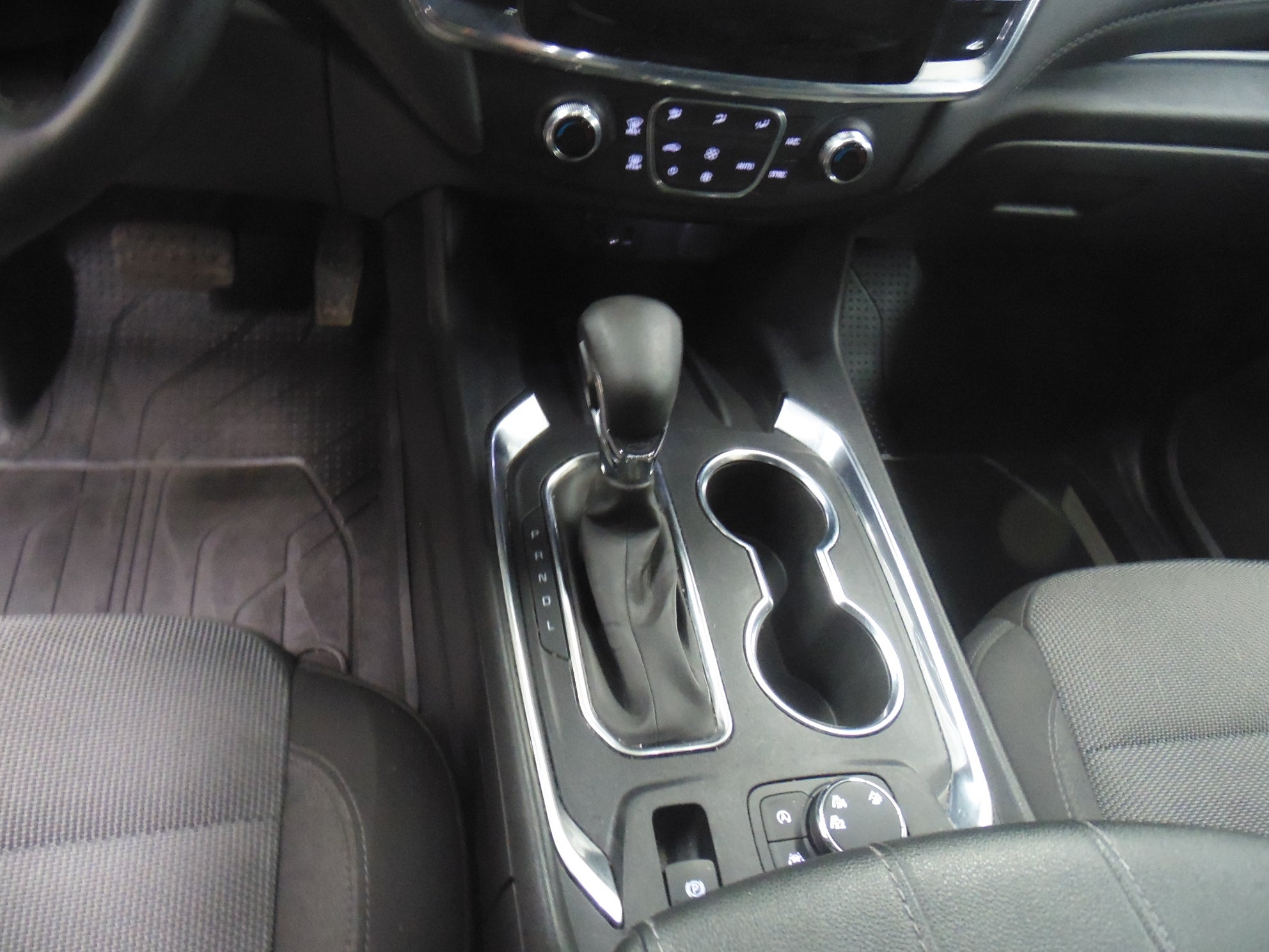 2023 Chevrolet Traverse 2FL