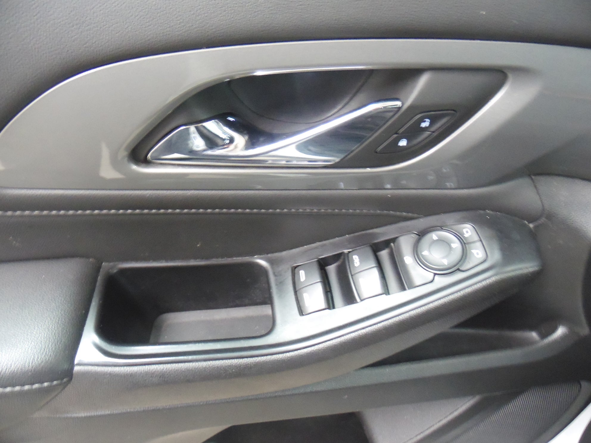 2023 Chevrolet Traverse 2FL