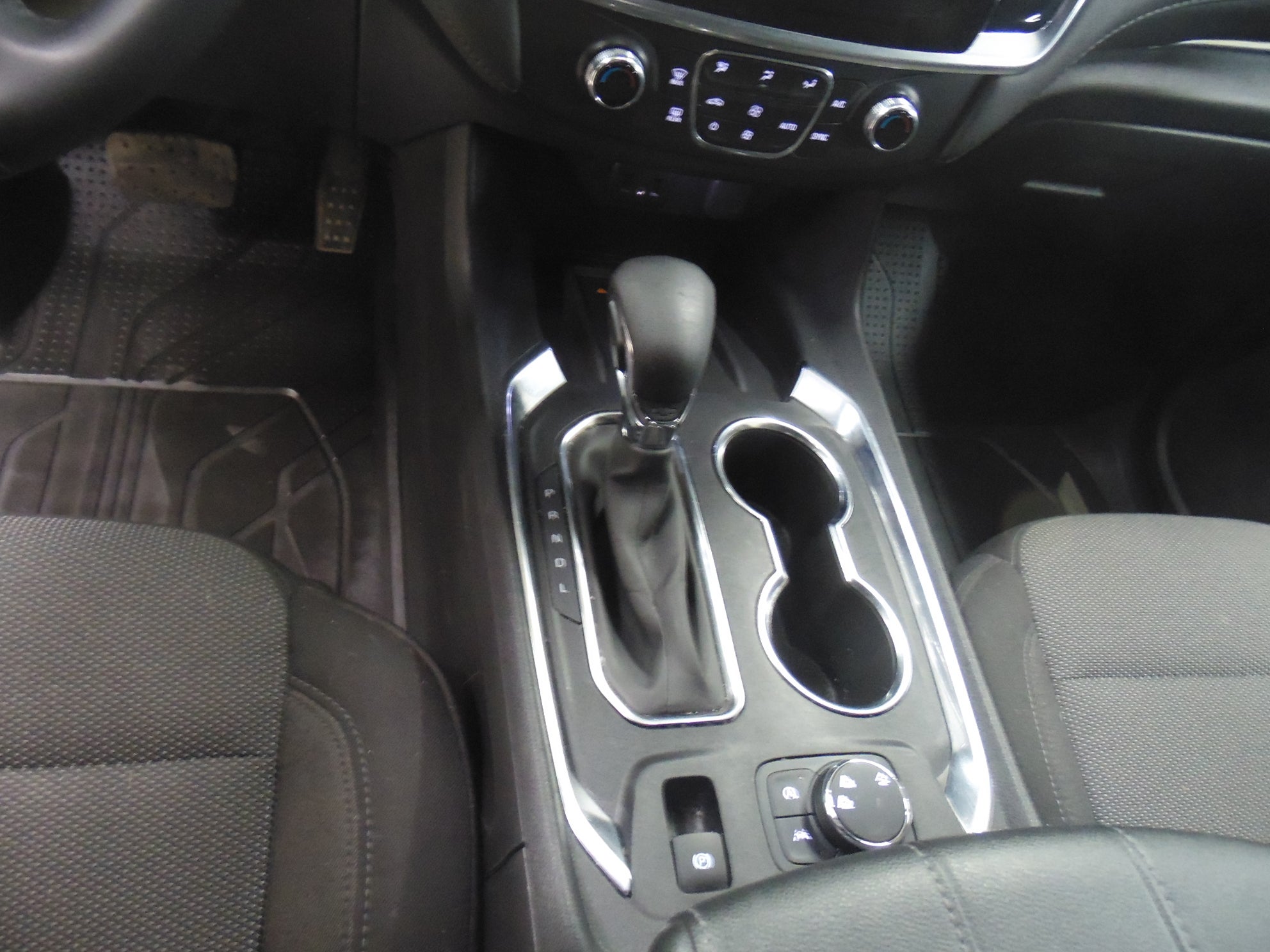 2023 Chevrolet Traverse 2FL