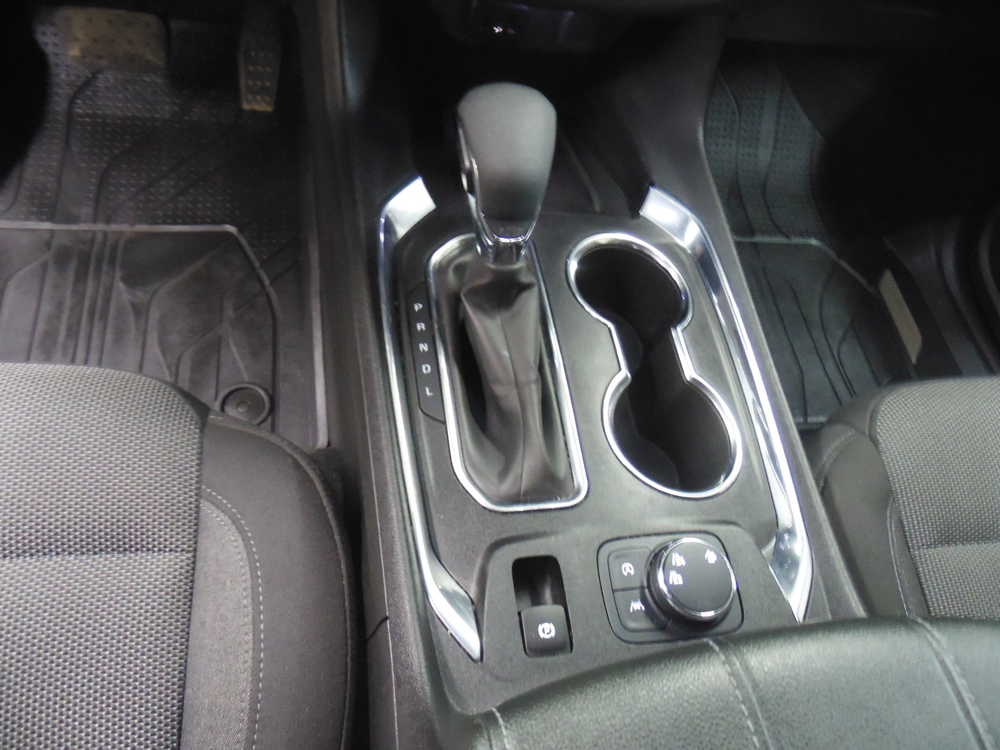 2023 Chevrolet Traverse 2FL