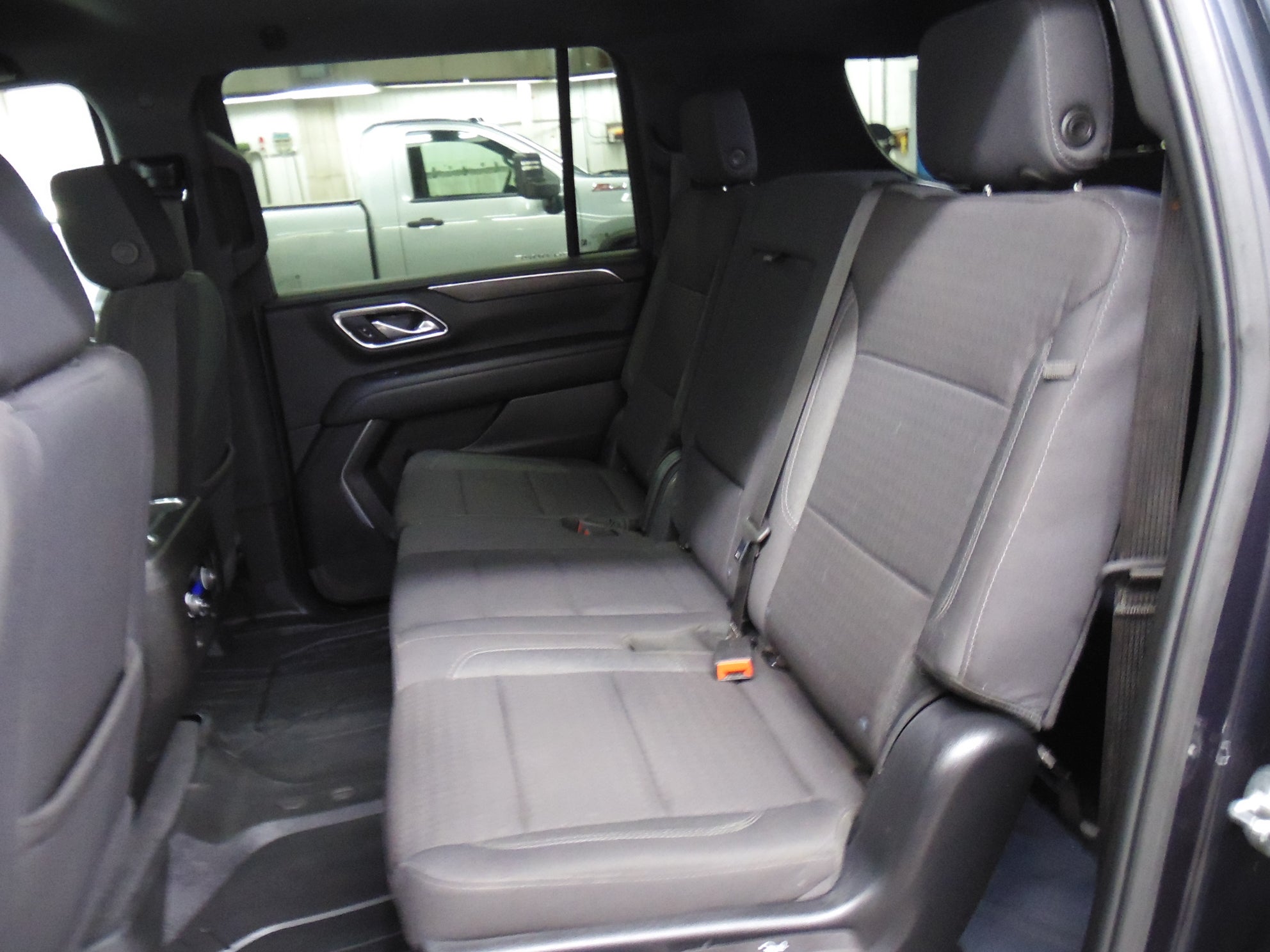 2024 Chevrolet Suburban LS