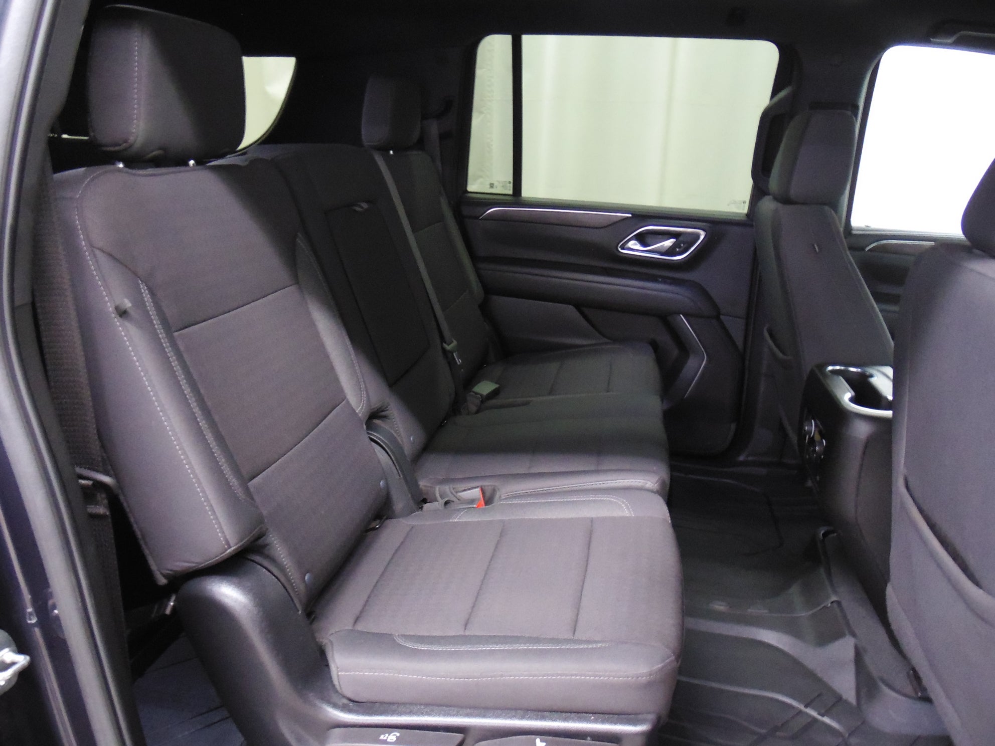 2024 Chevrolet Suburban LS