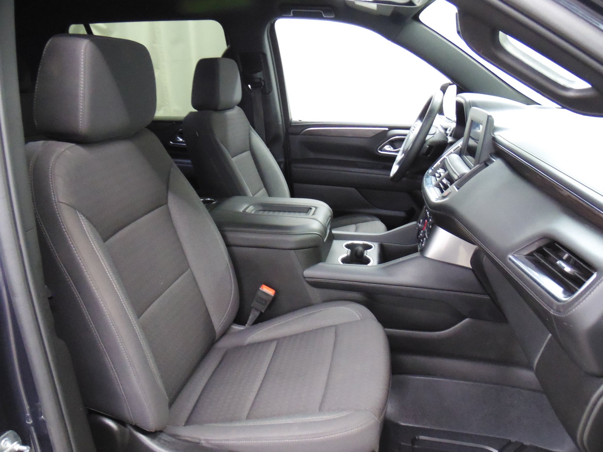 2024 Chevrolet Suburban LS