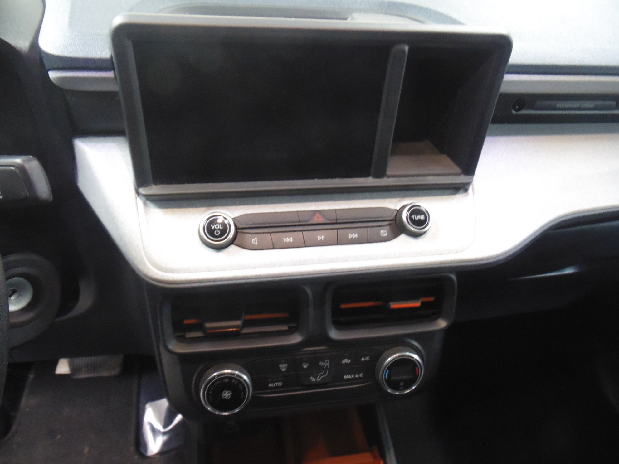 2022 Ford Maverick XL